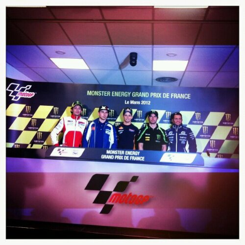 546268_381451361890143_283078508394096_1006125_686870601_n.jpg image