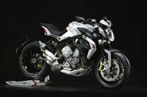 MV-Agusta-Brutale-800-Dragster-2014-5.jpg image