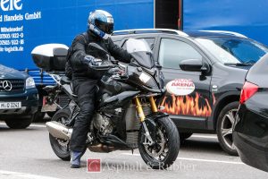 2015-BMW-S1000XR-spy-photos-02