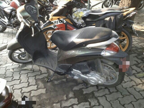 Piaggio Liberty side.jpg image