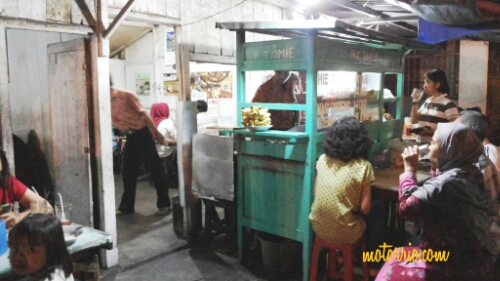 Warung pak tomie 1.jpg image
