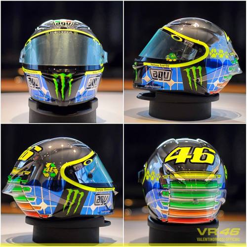 Valentino Rossi Mugello 2015 helmet